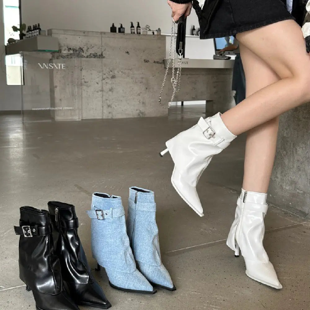 Elle ankle boots