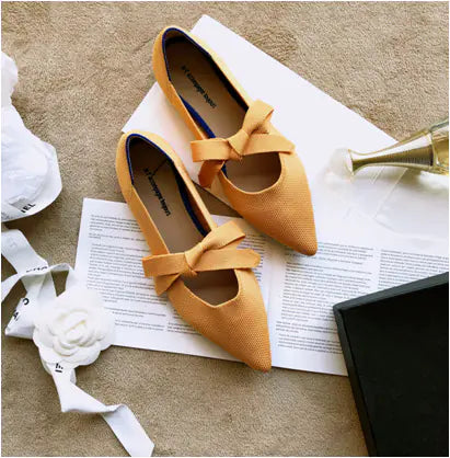 Chic Bow Point Flats