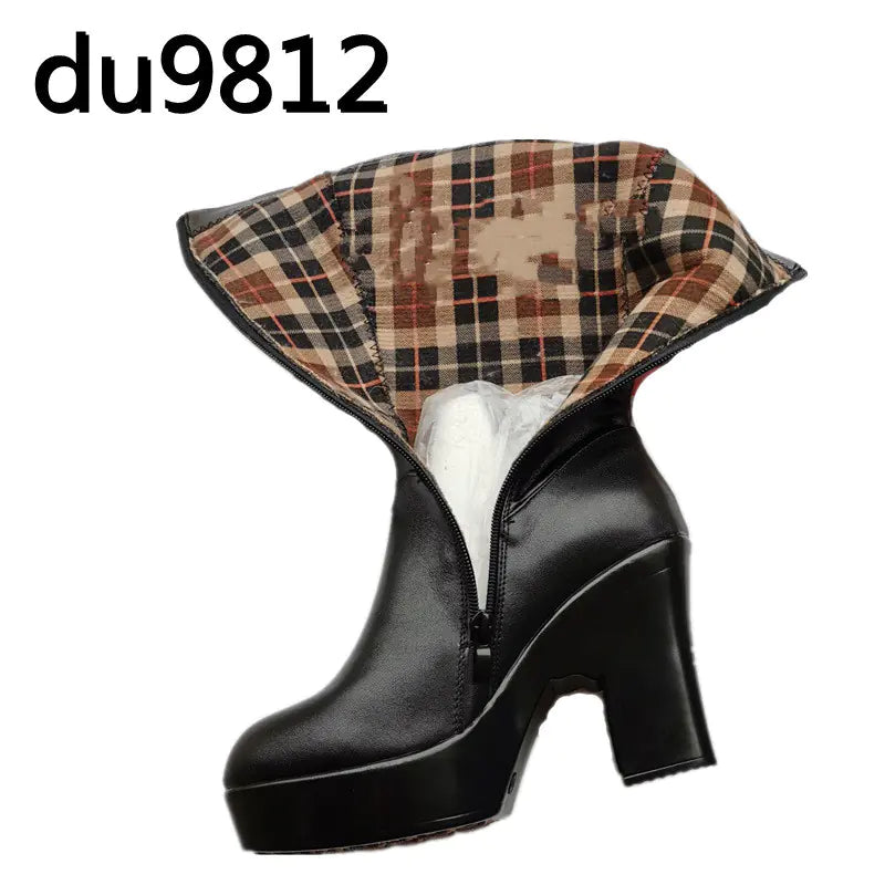 Trendy Wool-Lined Women's Leather Boots